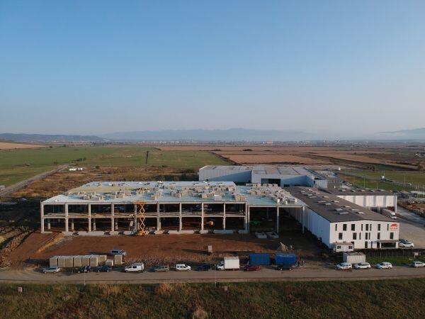 OTP Bank granted Rara Invest 8.9 million lei for investments in its logistics centre in Sibiu OTP Bank granted Rara Invest 8.9 million lei for investments in its logistics centre in Sibiu