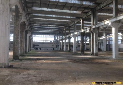 Warehouses to let in Hala B