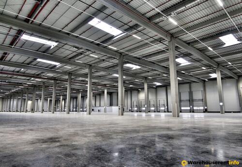 Warehouses to let in Modul A