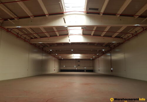 Warehouses to let in A Business Park