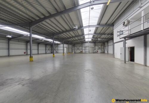 Warehouses to let in Hala Industriala 2C